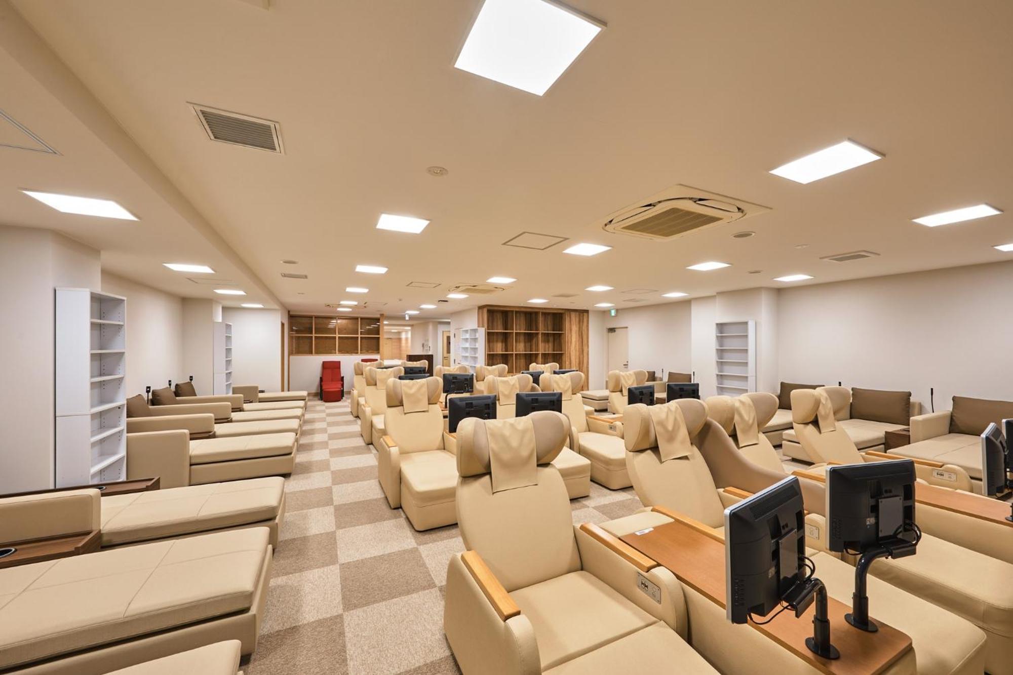 Sauna & Capsule Hotel Rumor Plaza Киото Экстерьер фото